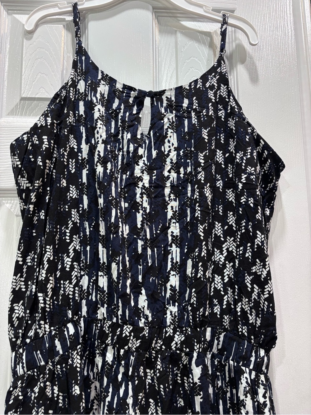City Chic Black, Navy and White Printed jumpsuits - Picture 5 of 7